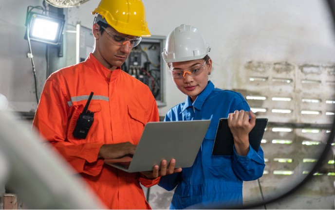 maintenance management tools two technicians