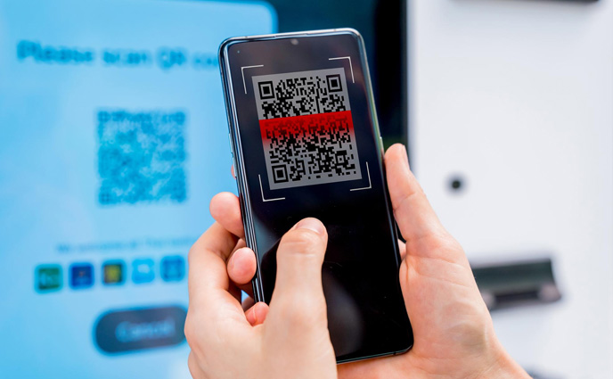 cmms software benefits qr code scanning