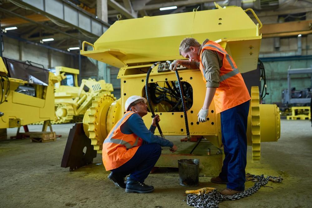 heavy equipment preventive maintenance checklist adjusting engine features heavy vehicle