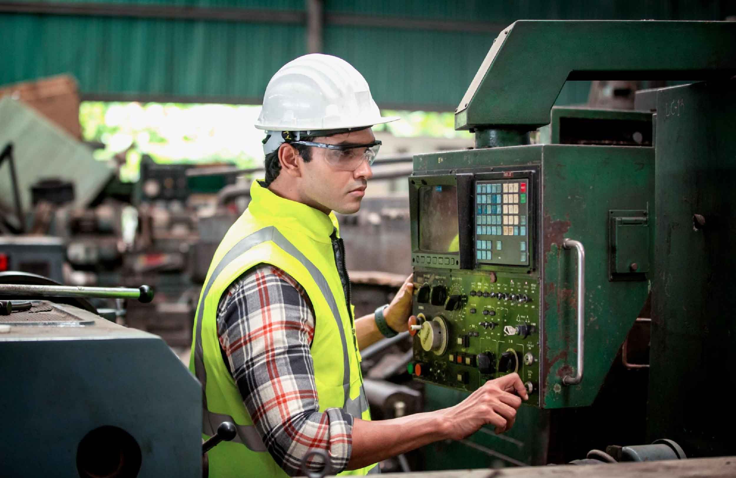 maintenance bathtub curve engineer monitoring machine in factory