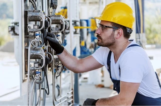 predictive maintenance strategy benefits from effective inventory management